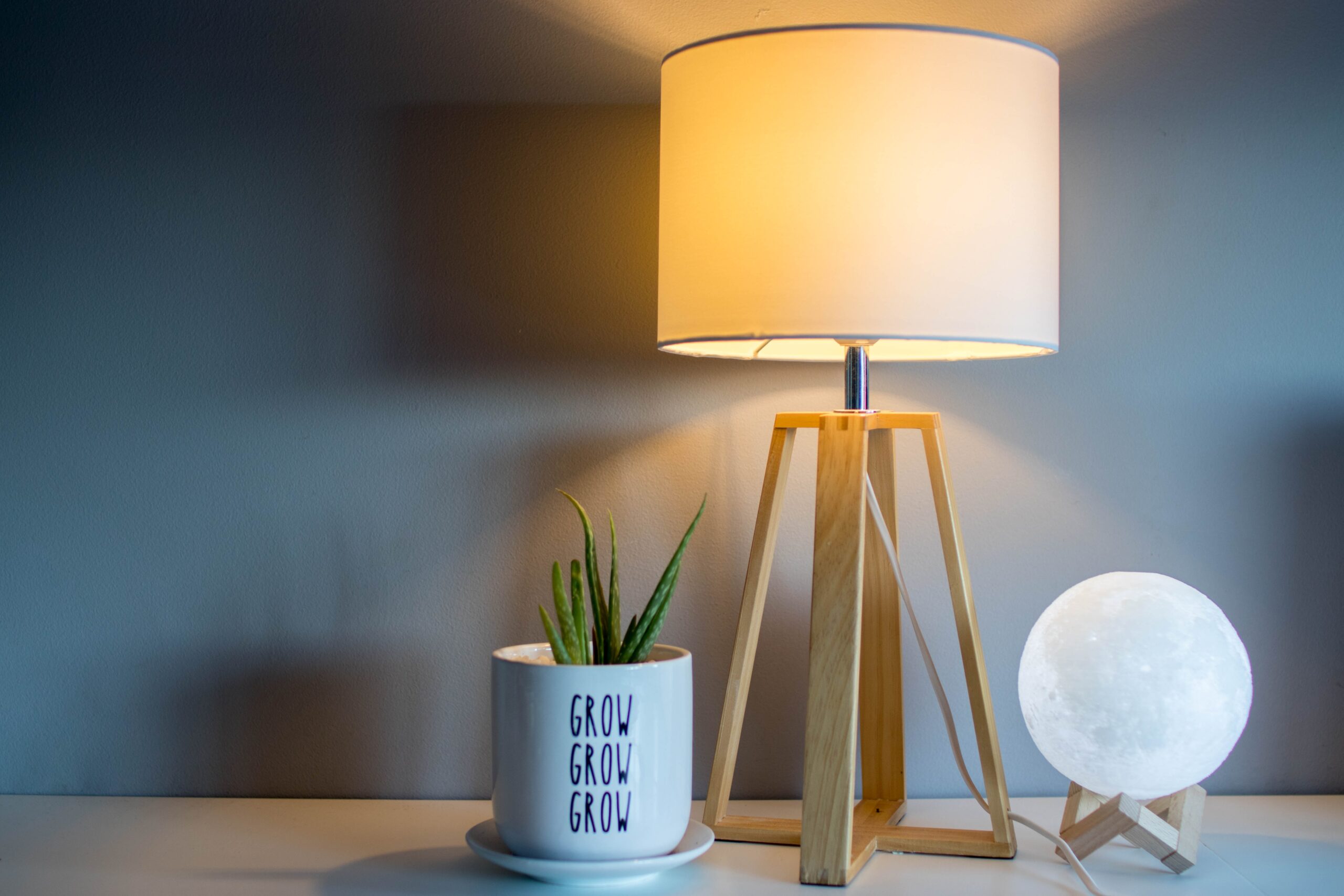 The Ultimate Guide to Choosing the Perfect LED Desk Lamp